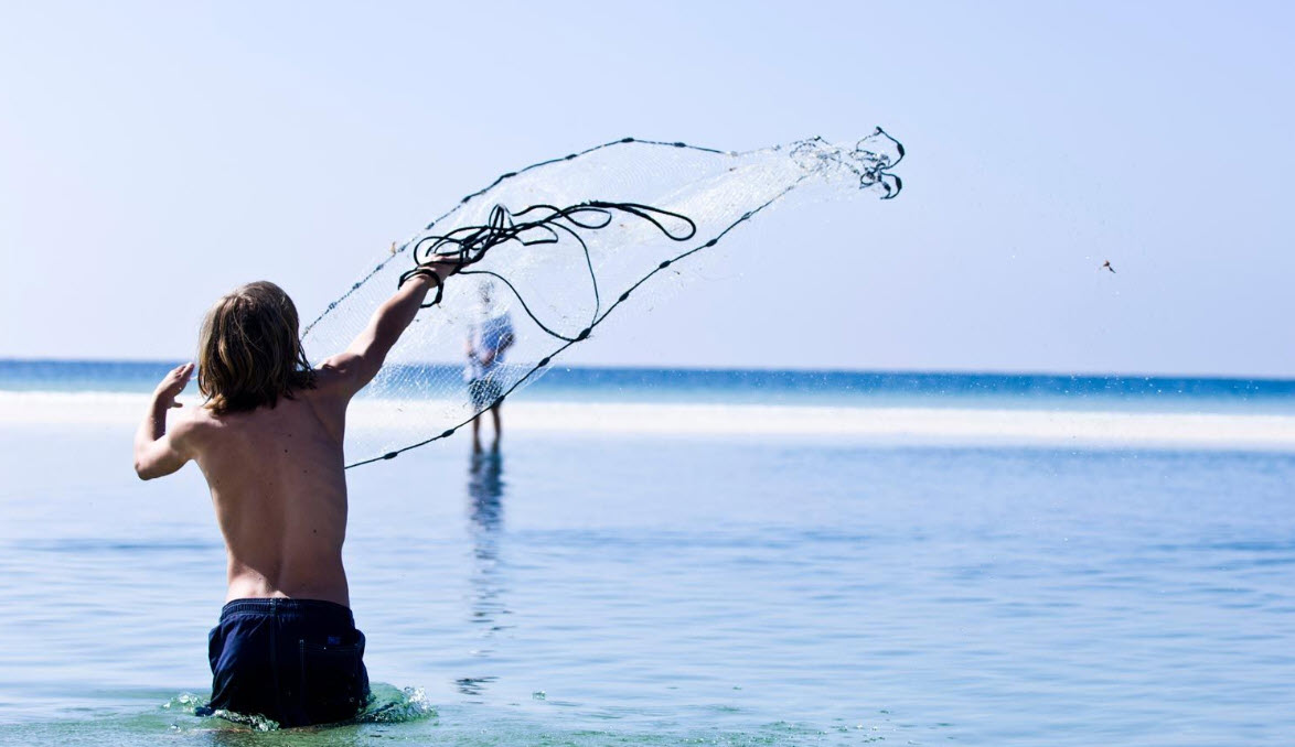 Capturing Memories on the Emerald Coast: Designate a Photographer for Your Group Vacation