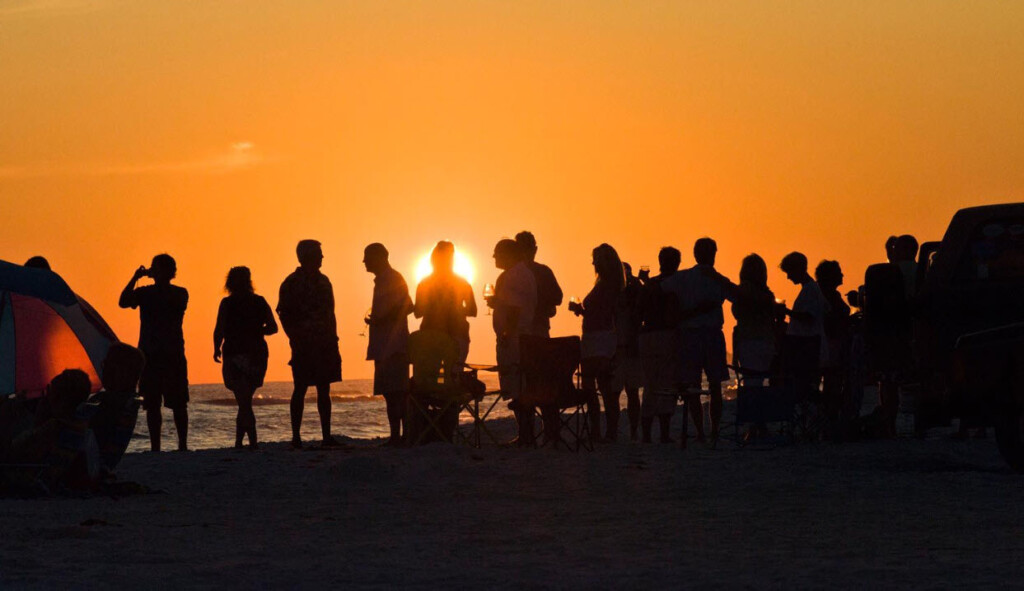 The Art of the “Un-Plan”: Embracing Spontaneity on Your Emerald Coast Adventure